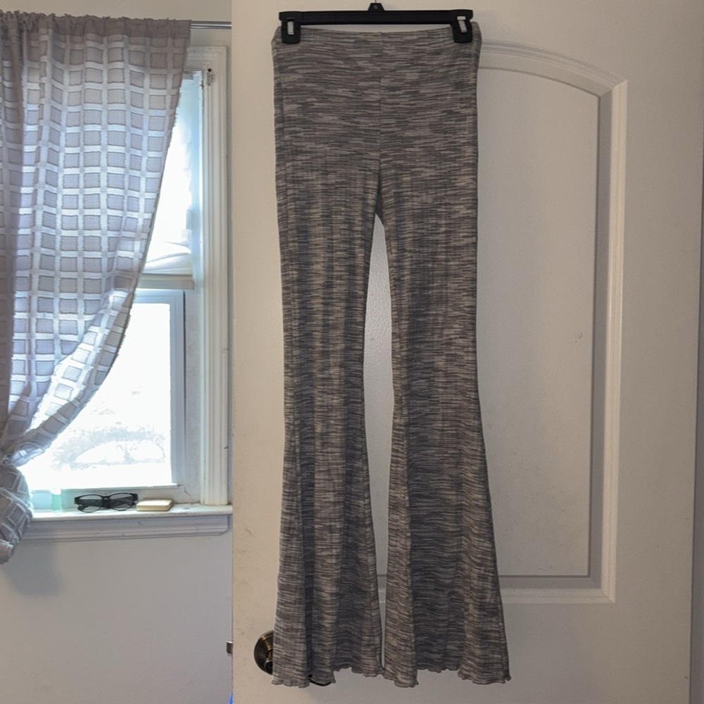 Aerie Gray ribbed flare marble leggings